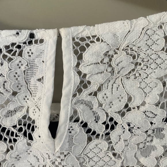 Banana Republic Lace Blouse - Picture 8 of 8